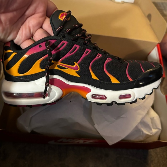 Nike Air Max Plus Black with Orange and Pink Accents - Picture 1 of 4